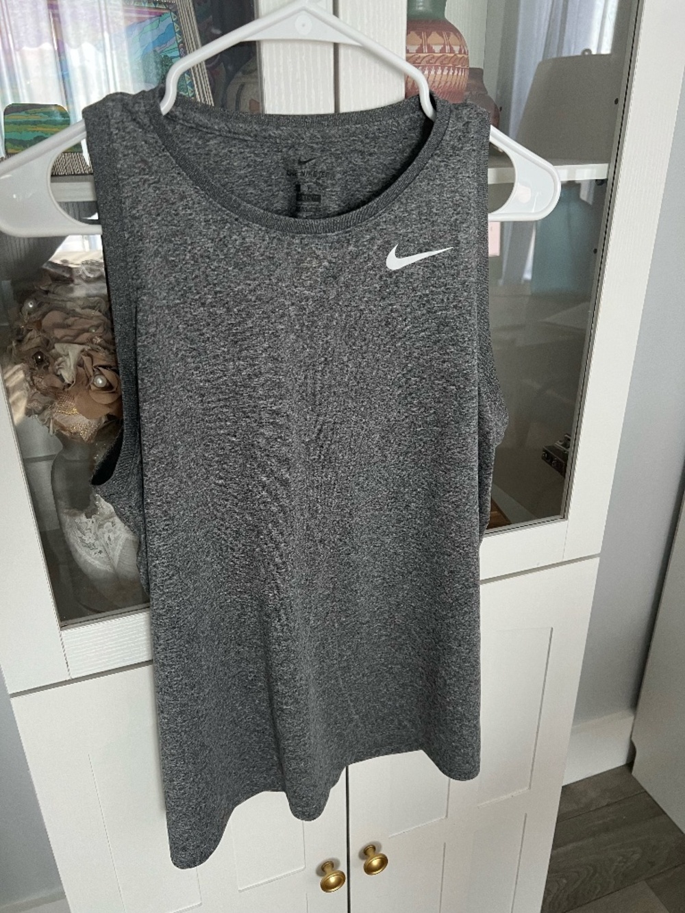 Nike Dri-fit sleeveless, Size L